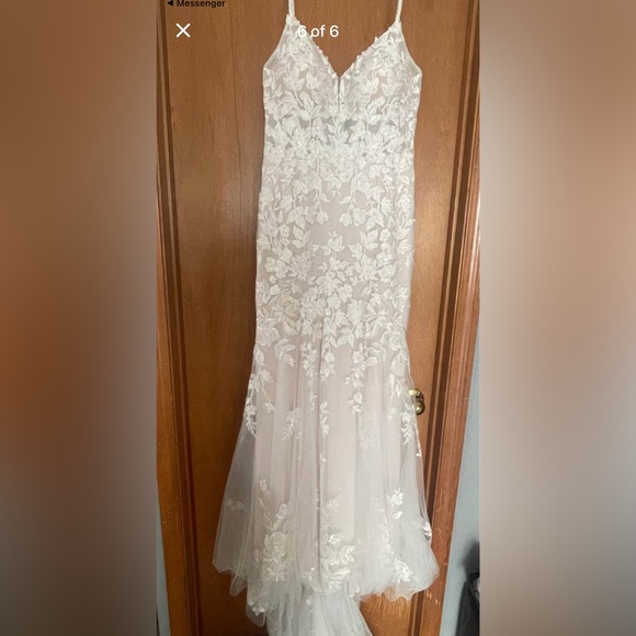 Stella York White Lace Wedding Dress- New with Tags - Picture 5 of 6